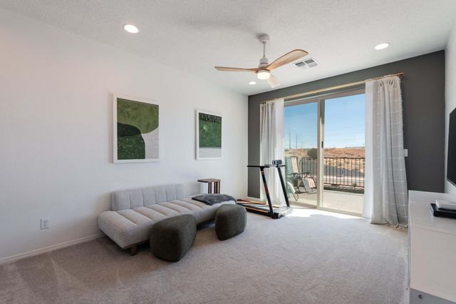 6806 Sydney Drive NE, Rio Rancho, NM 87144