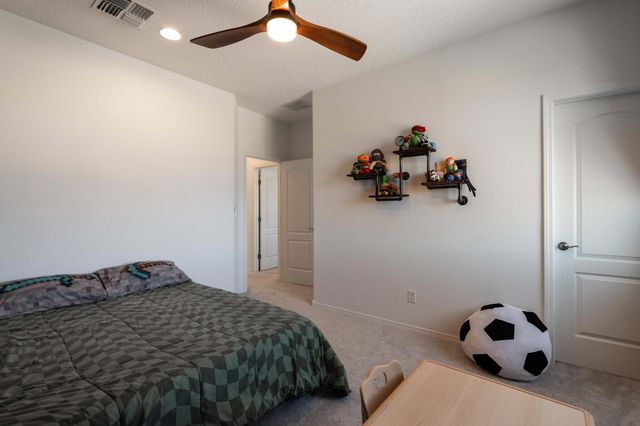 6806 Sydney Drive NE, Rio Rancho, NM 87144