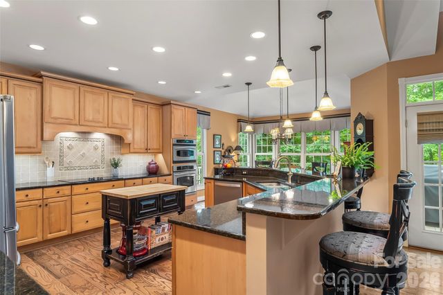 483 Cross Creek Drive 26, Marion, NC 28752