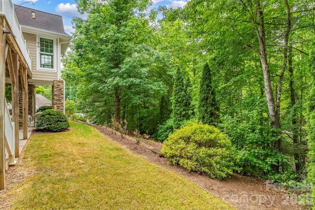 483 Cross Creek Drive 26, Marion, NC 28752