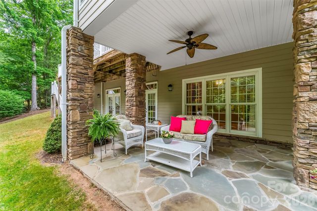483 Cross Creek Drive 26, Marion, NC 28752