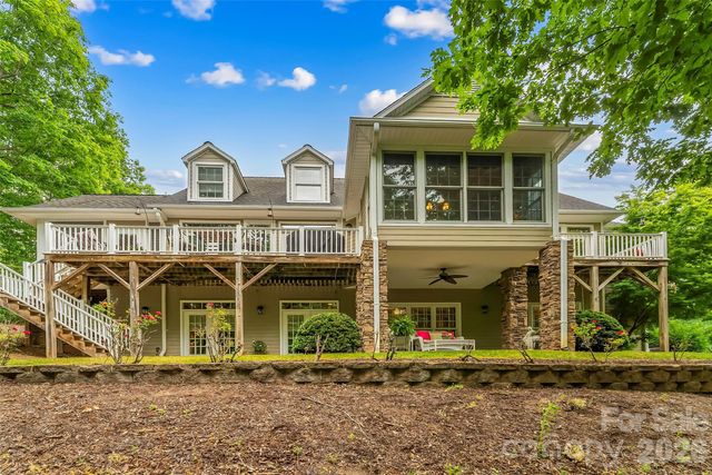 483 Cross Creek Drive 26, Marion, NC 28752
