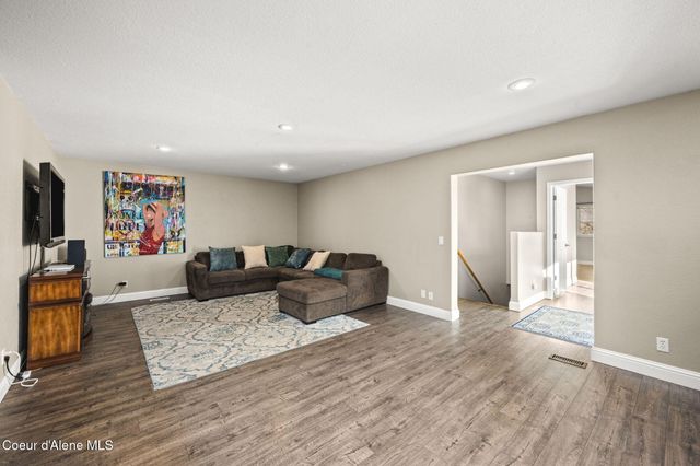 5177 E Shore CV, Post Falls, ID 83854