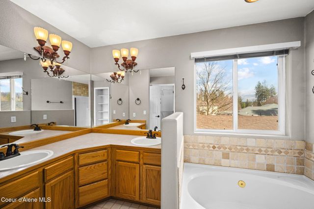 5177 E Shore CV, Post Falls, ID 83854