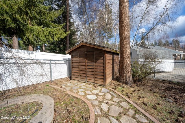 5177 E Shore CV, Post Falls, ID 83854