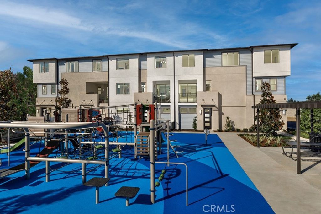 1963 Avenida Del Sol, Placentia, CA 92870