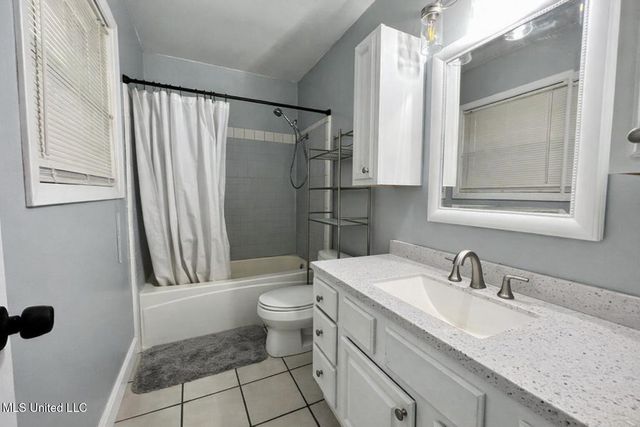 29129 J P Ladner Road, Pass Christian, MS 39571