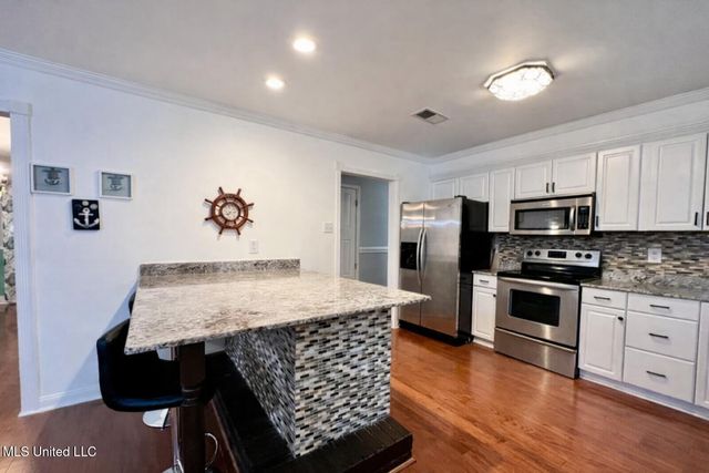 29129 J P Ladner Road, Pass Christian, MS 39571