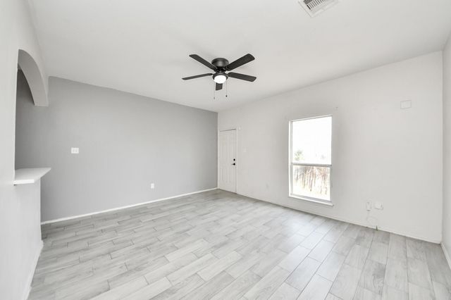 10217 Teneha Drive A, Houston, TX 77033