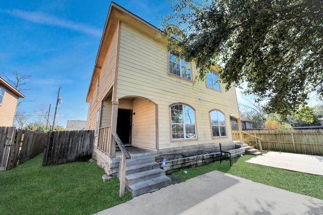 10217 Teneha Drive A, Houston, TX 77033