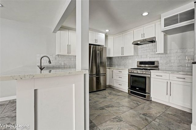 7924 Woodman Avenue 22, Panorama City, CA 91402