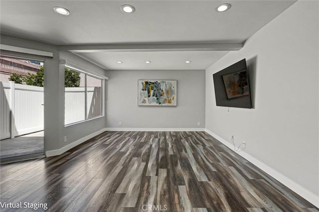 7924 Woodman Avenue 22, Panorama City, CA 91402