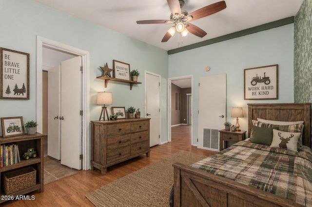 23851 W TETHER Trail, Wittmann, AZ 85361
