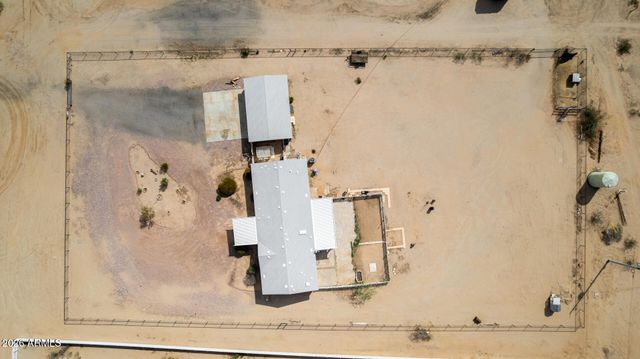 23851 W TETHER Trail, Wittmann, AZ 85361