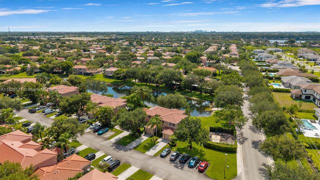 1784 SW 110th Ter, Davie, FL 33324