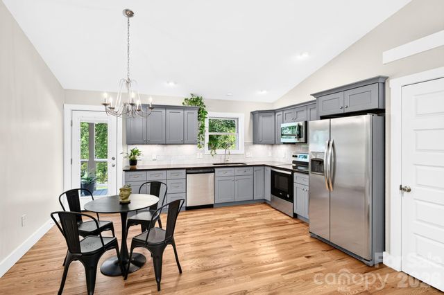 2546 Old Clyde Road, Clyde, NC 28721