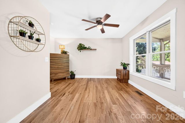 2546 Old Clyde Road, Clyde, NC 28721