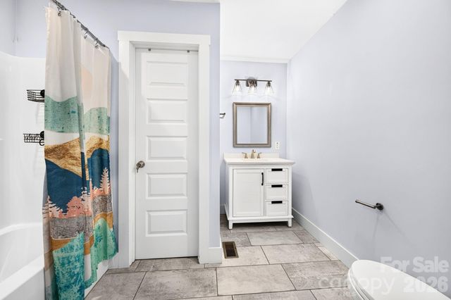 2546 Old Clyde Road, Clyde, NC 28721