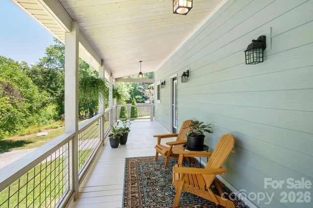 2546 Old Clyde Road, Clyde, NC 28721