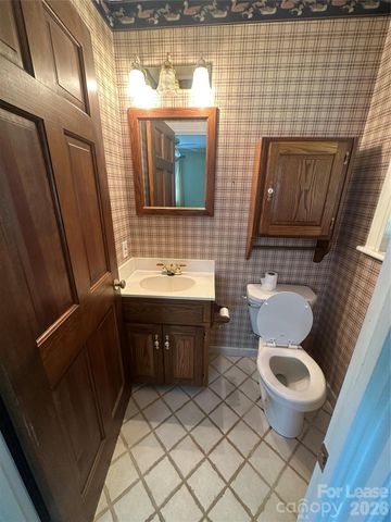 74 Fleetwood Drive SW, Concord, NC 28027