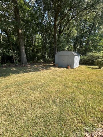 74 Fleetwood Drive SW, Concord, NC 28027