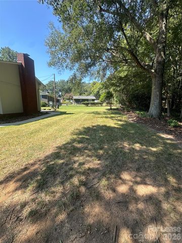 74 Fleetwood Drive SW, Concord, NC 28027