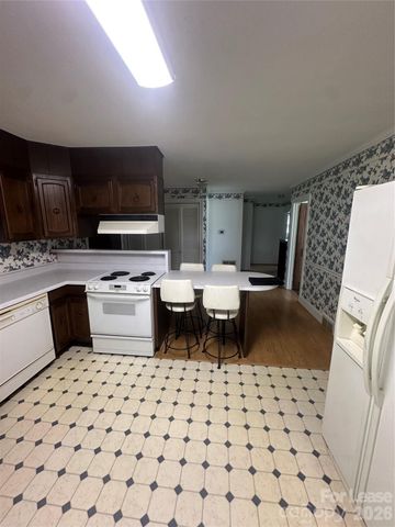 74 Fleetwood Drive SW, Concord, NC 28027