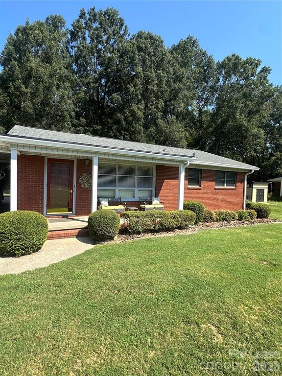 74 Fleetwood Drive SW, Concord, NC 28027