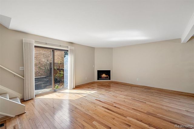 2905 Moon Lake Drive, West Bloomfield, MI 48323