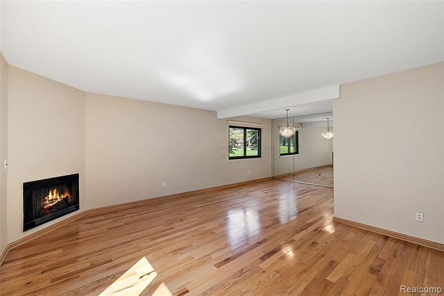 2905 Moon Lake Drive, West Bloomfield, MI 48323