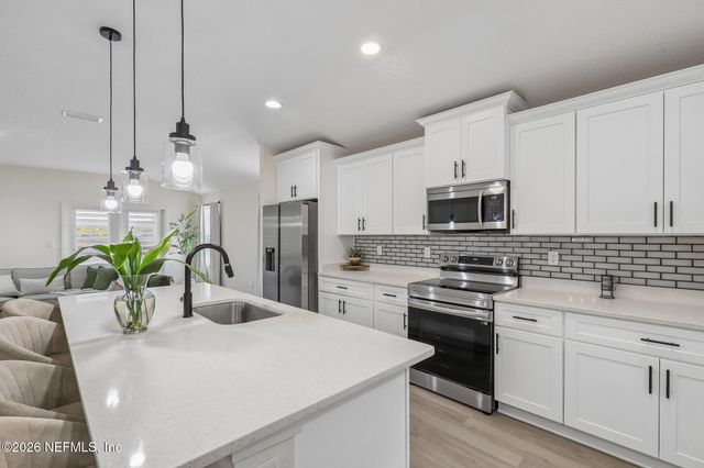 1068 CLAY Street, Fleming Island, FL 32003