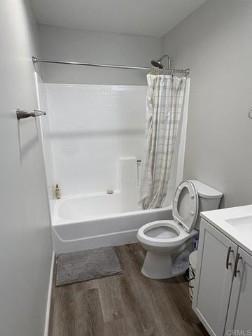 2055 Lakeridge Circle 102, Chula Vista, CA 91913