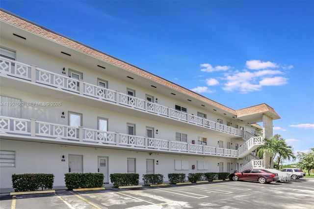 3501 NW 47th Ave 516, Lauderdale Lakes, FL 33319