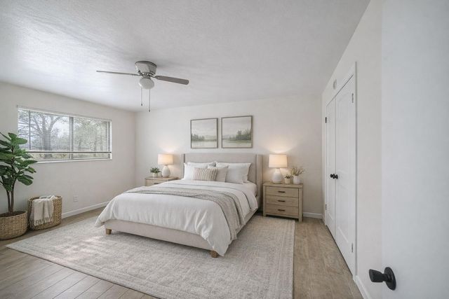 114 Lazy Lane, Sealy, TX 77474