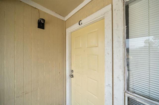 114 Lazy Lane, Sealy, TX 77474