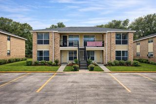 114 Lazy Lane, Sealy, TX 77474