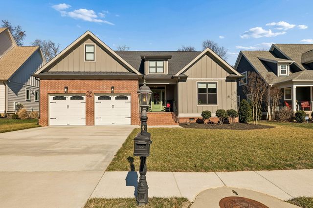 9463 Silver Stone Lane, Ooltewah, TN 37363
