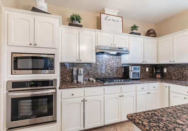 2170 W Beechwood Avenue, Fresno, CA 93711