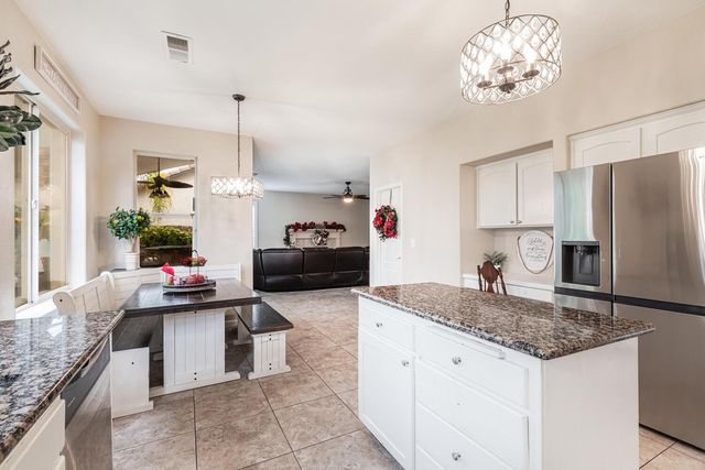 2170 W Beechwood Avenue, Fresno, CA 93711