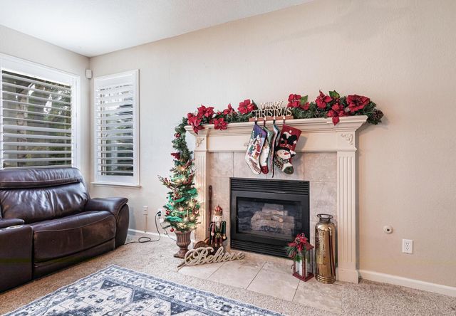 2170 W Beechwood Avenue, Fresno, CA 93711