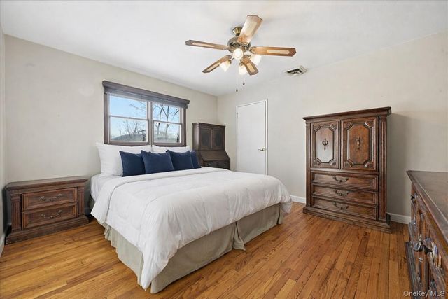 2337 Sycamore Avenue, Wantagh, NY 11793