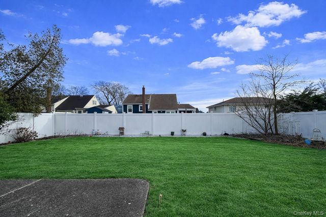 2337 Sycamore Avenue, Wantagh, NY 11793