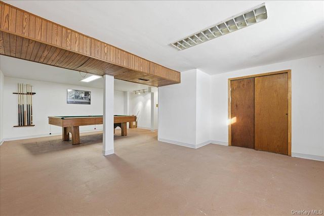 2337 Sycamore Avenue, Wantagh, NY 11793