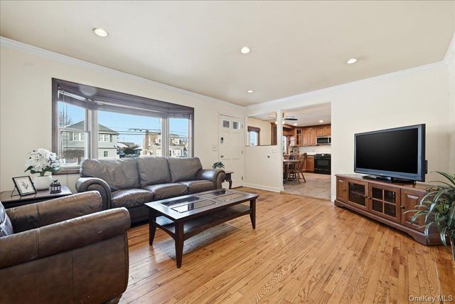 2337 Sycamore Avenue, Wantagh, NY 11793