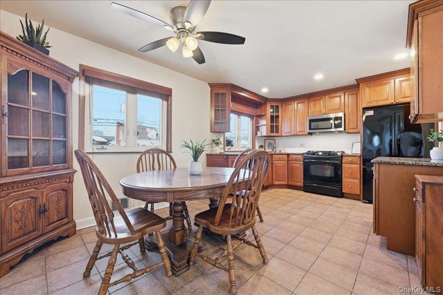 2337 Sycamore Avenue, Wantagh, NY 11793