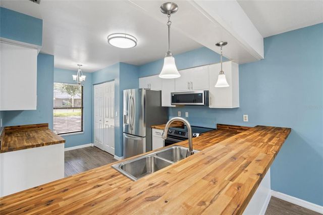 5412 11TH STREET CIRCLE E, Bradenton, FL 34203