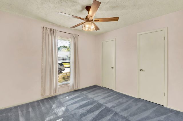 13211 S Thorntree Drive, Houston, TX 77015