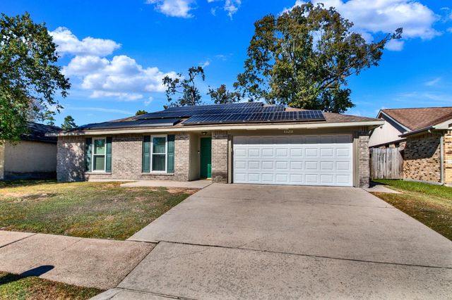 13211 S Thorntree Drive, Houston, TX 77015