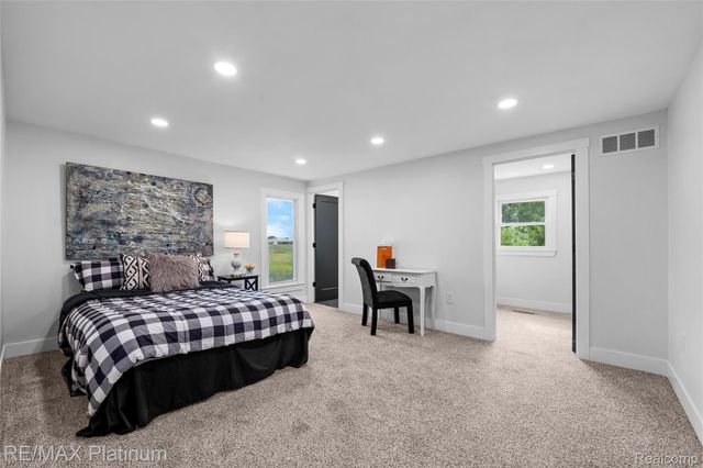 2950 Chilson Road, Genoa Township, MI 48843