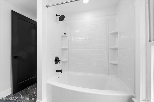 2950 Chilson Road, Genoa Township, MI 48843